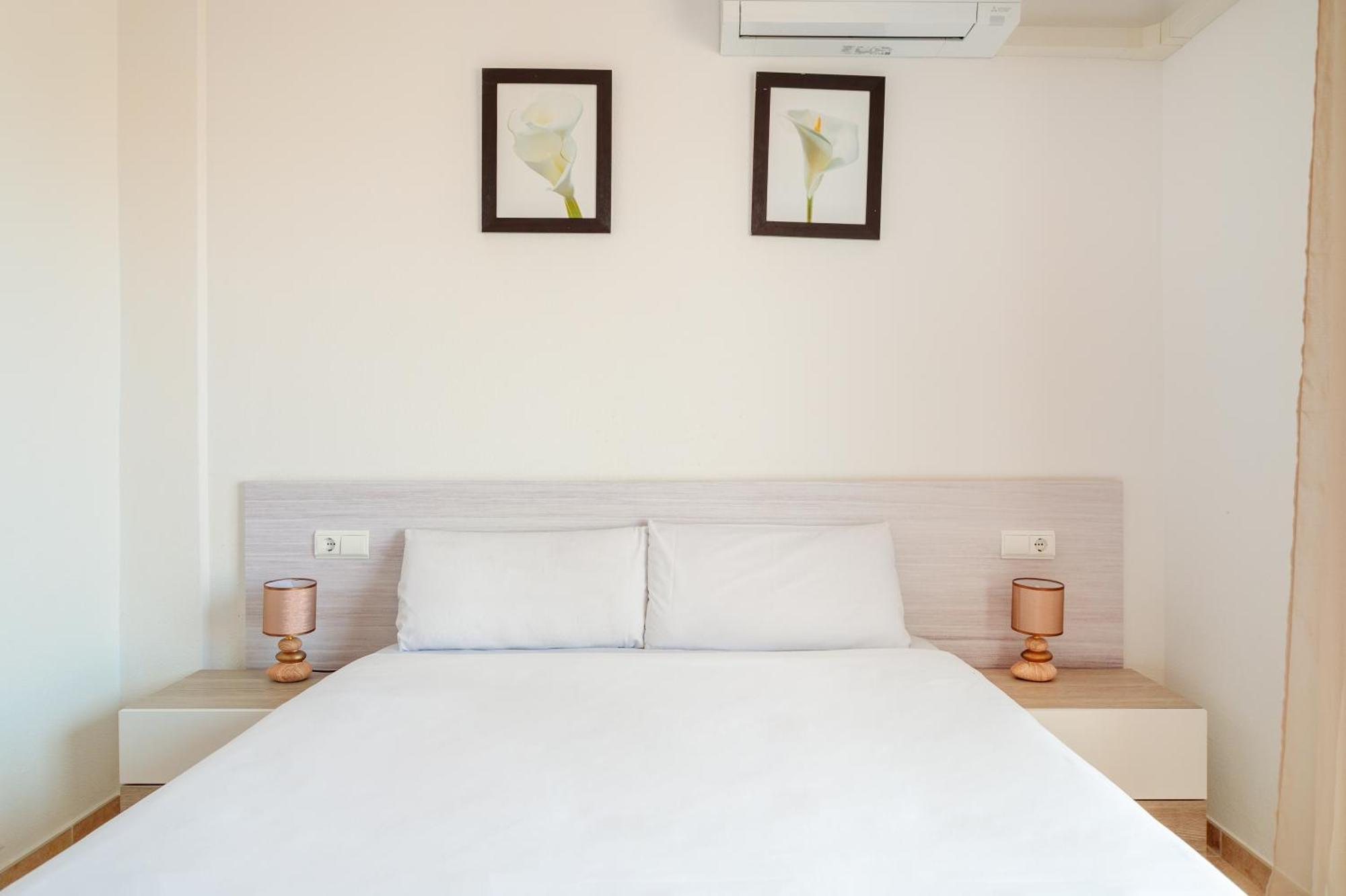 Montefaro Spacious Townhouse - Beach & Pool Санта Пола Екстериор снимка